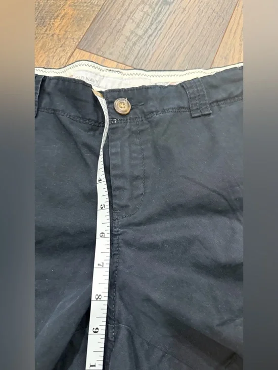Old Navy Black Chino Shorts, Women’s Size 12, Low Rise - Picture 7 of 7
